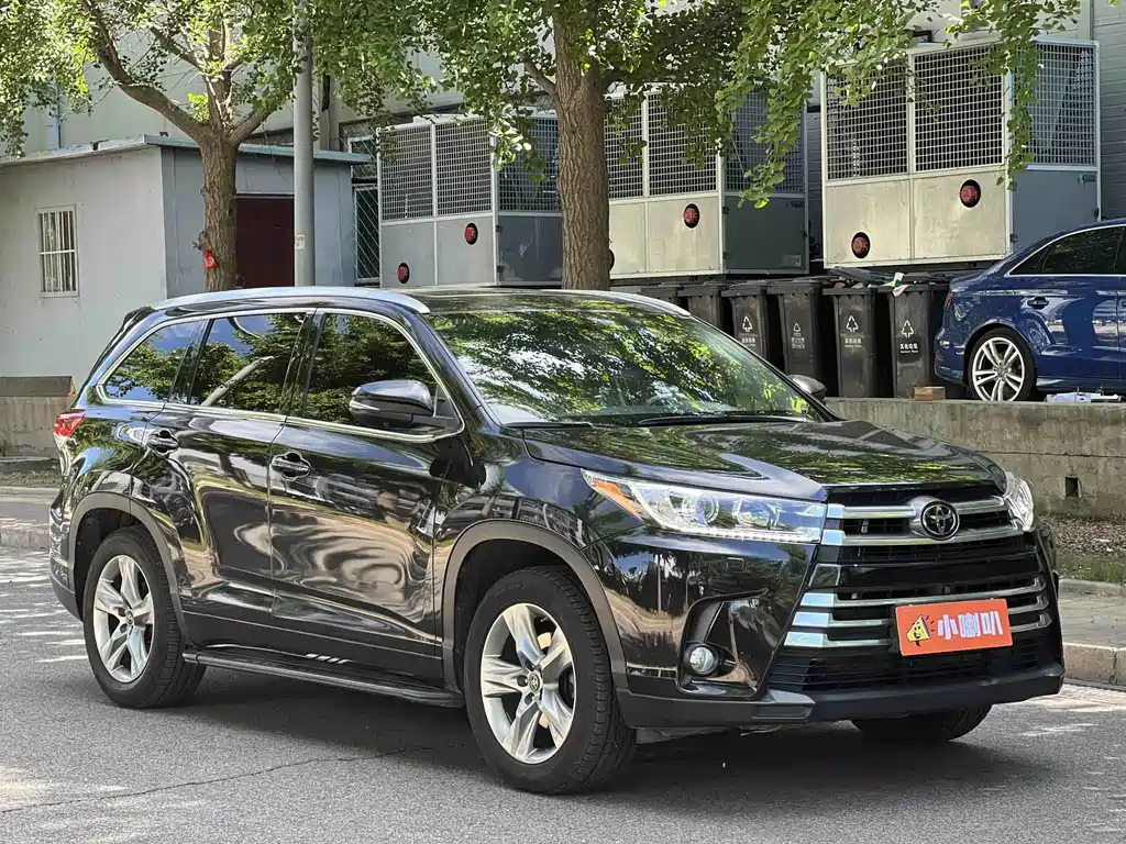 Toyota Highlander — фото 2