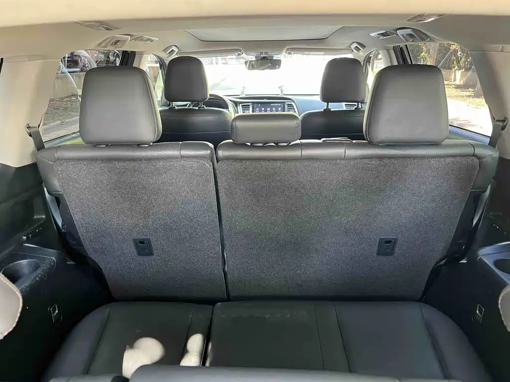 Toyota Highlander — фото 23