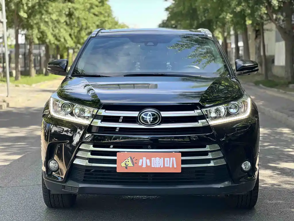 Toyota Highlander — фото 6