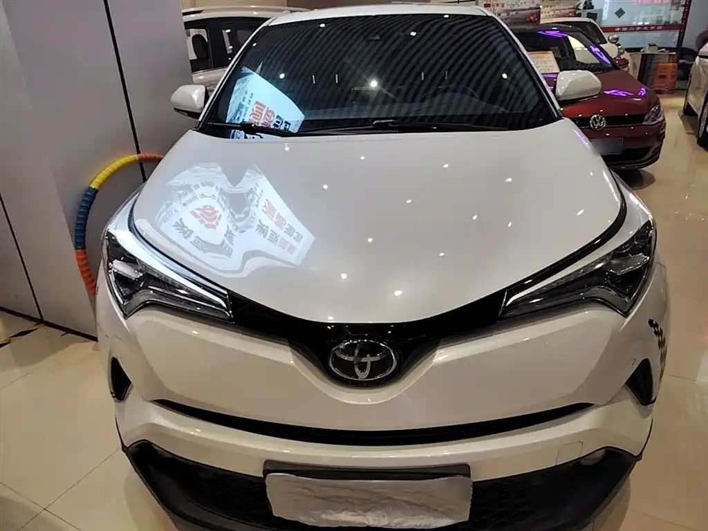 Toyota C-HR — фото 3