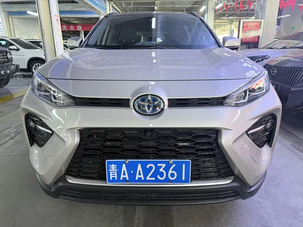 Toyota Wildlander — фото 2