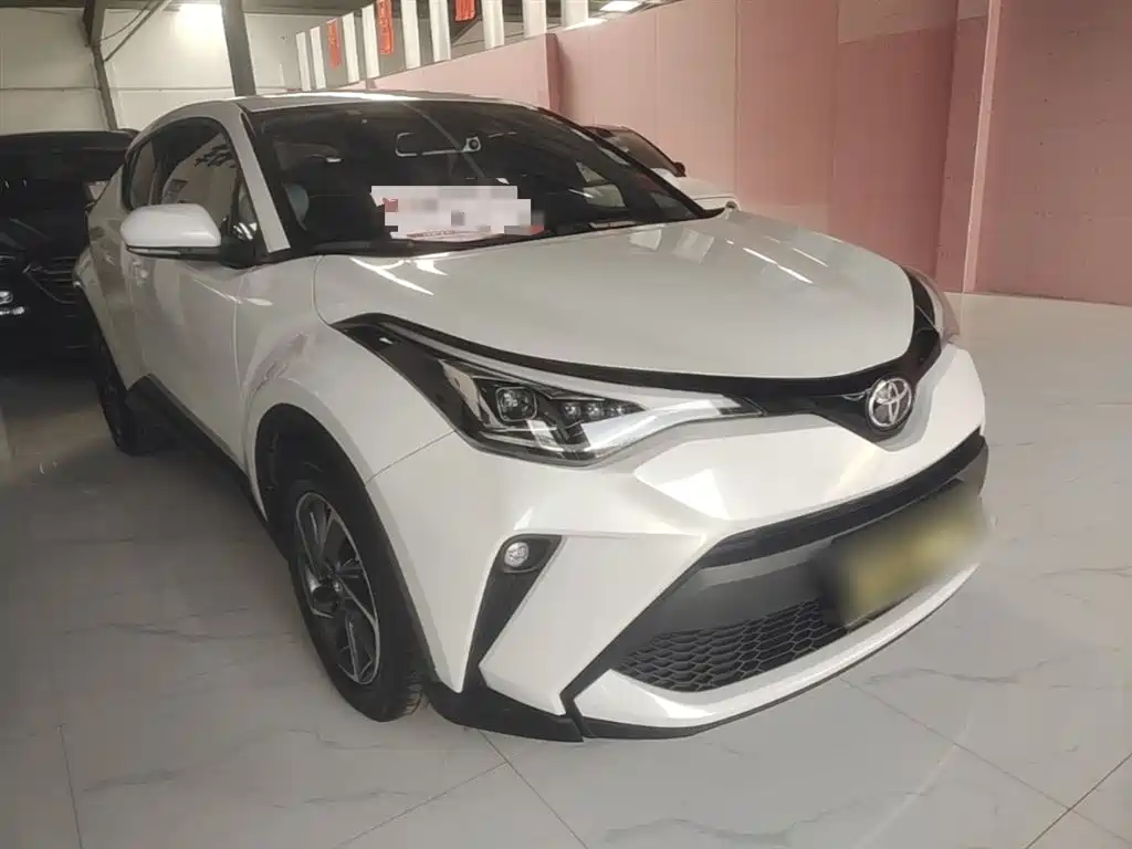 Toyota C-HR — фото 4