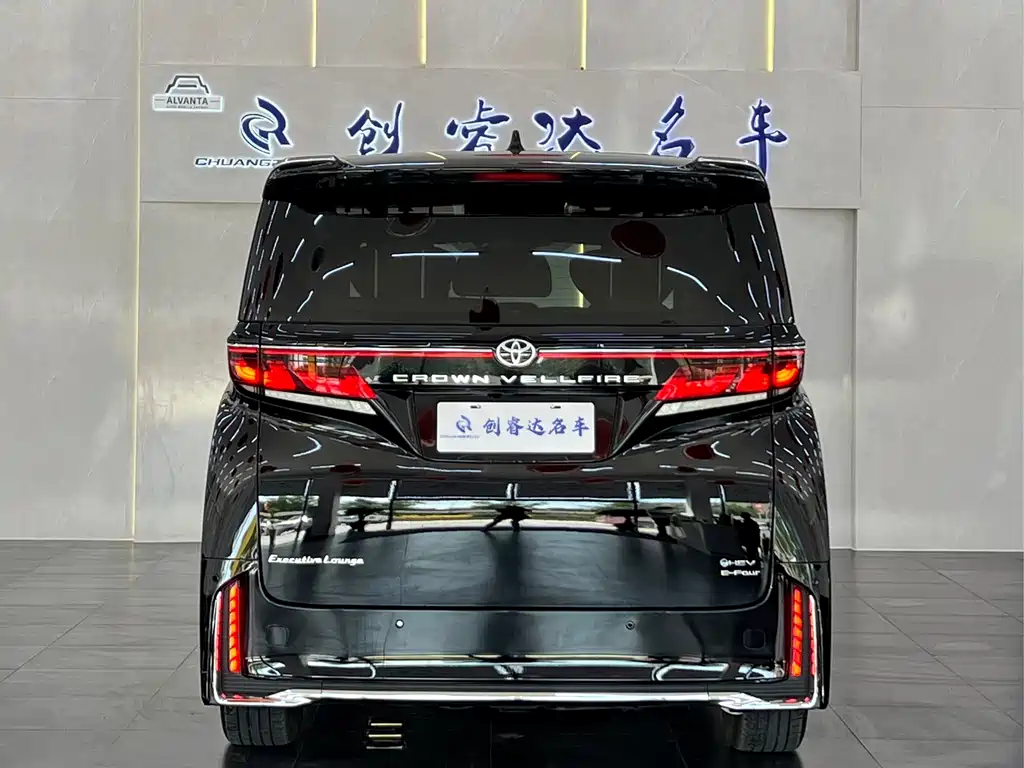 Toyota Vellfire — фото 6