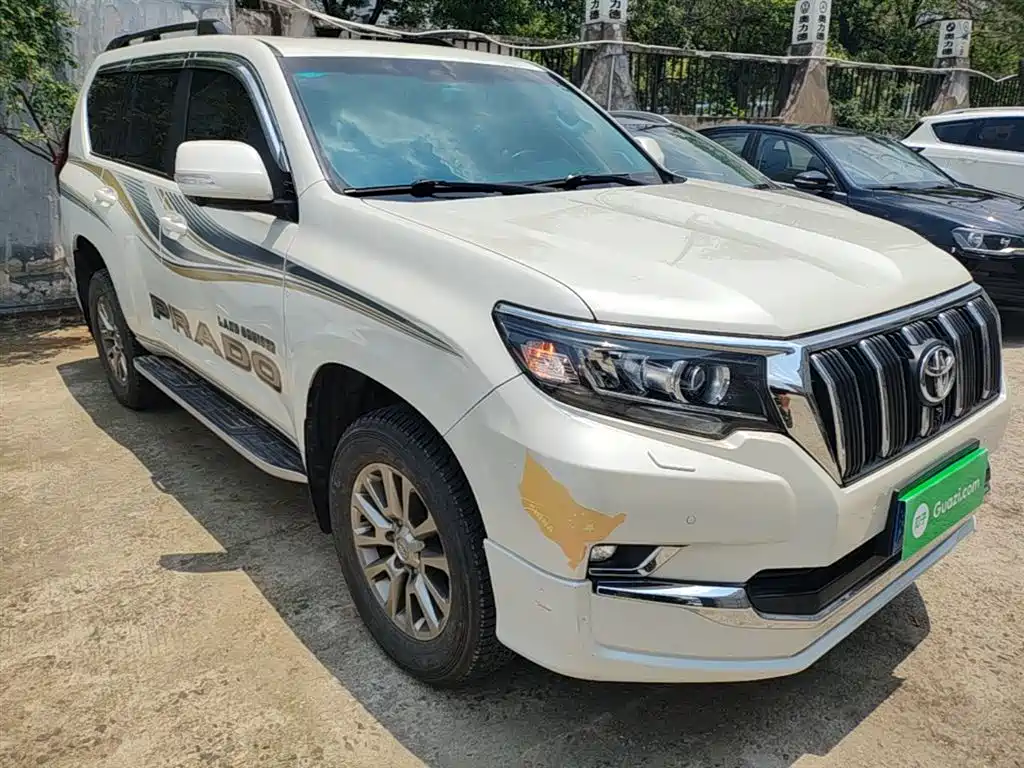 Toyota Prado — фото 4