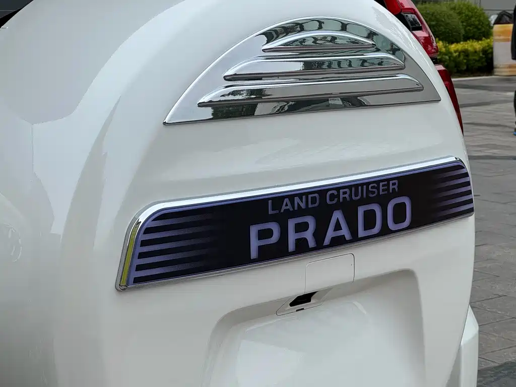 Toyota Prado (Import) — фото 14