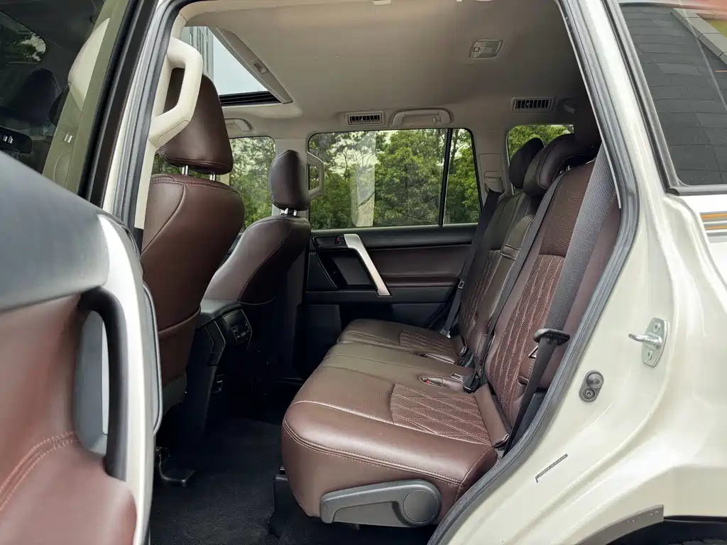 Toyota Prado (Import) — фото 18