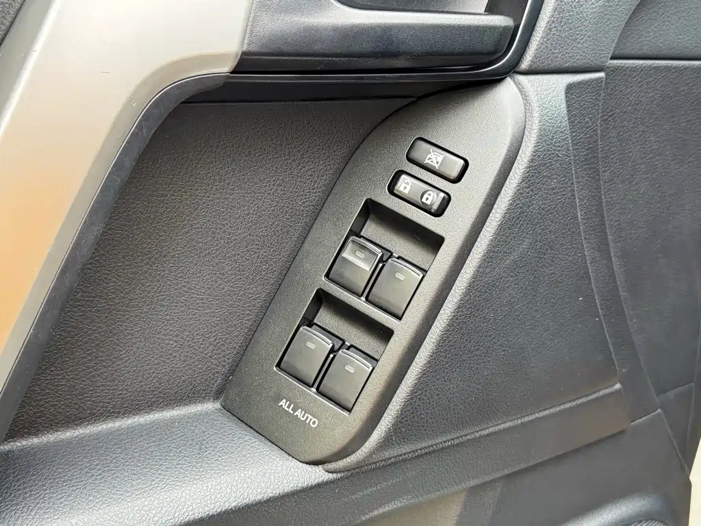 Toyota Prado (Import) — фото 19