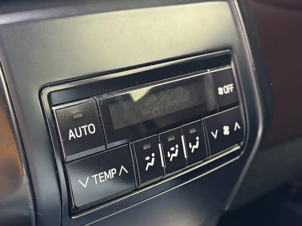 Toyota Prado (Import) — фото 23