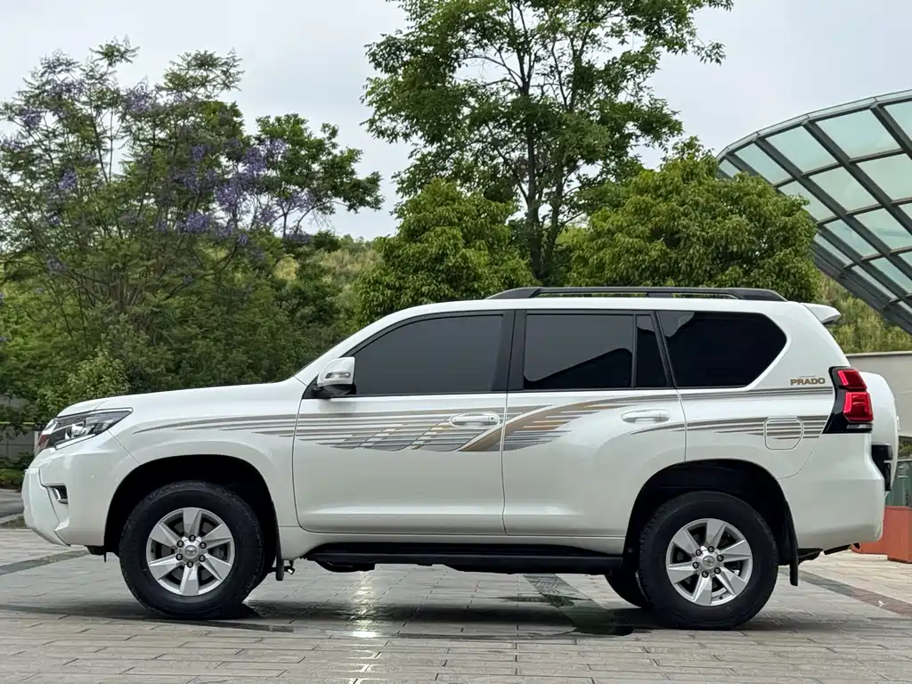 Toyota Prado (Import) — фото 7