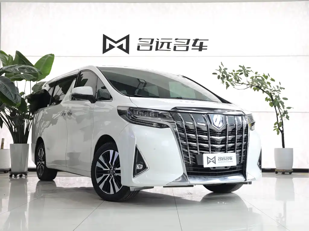 Toyota Alphard — фото 3