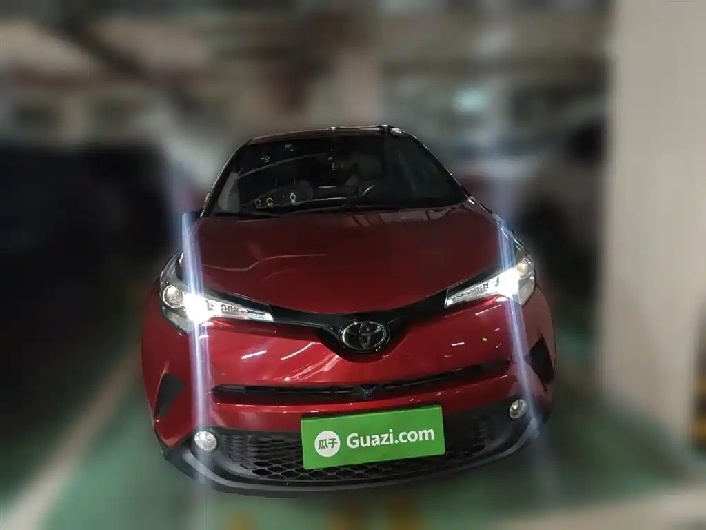 Toyota C-HR — фото 24