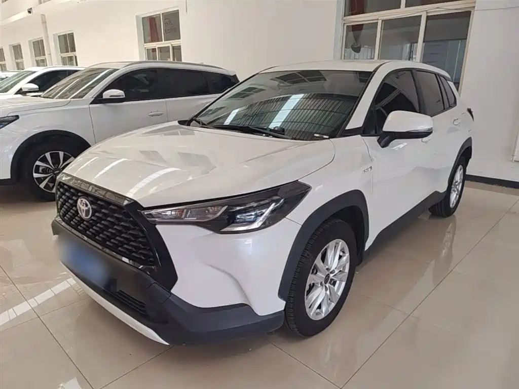 Toyota Corolla Cross — фото 2
