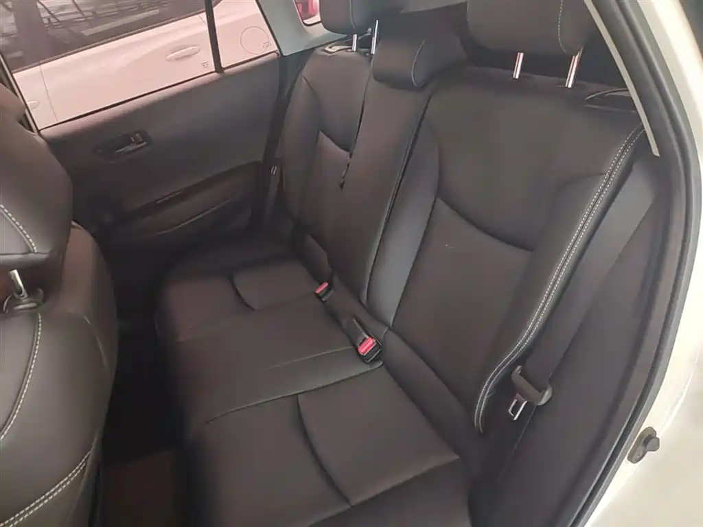 Toyota Corolla Cross — фото 17