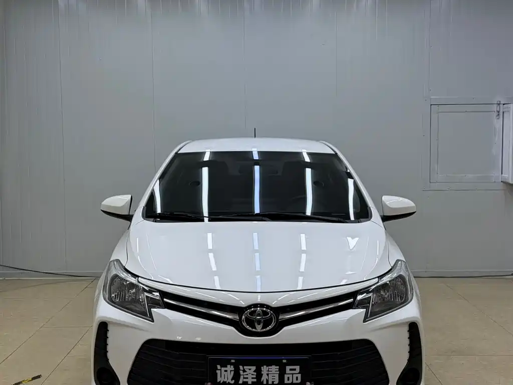 Toyota Vios — фото 2