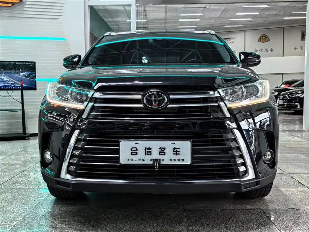 Toyota Highlander — фото 2