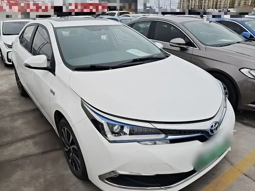 Toyota Corolla Hybrid — фото 4