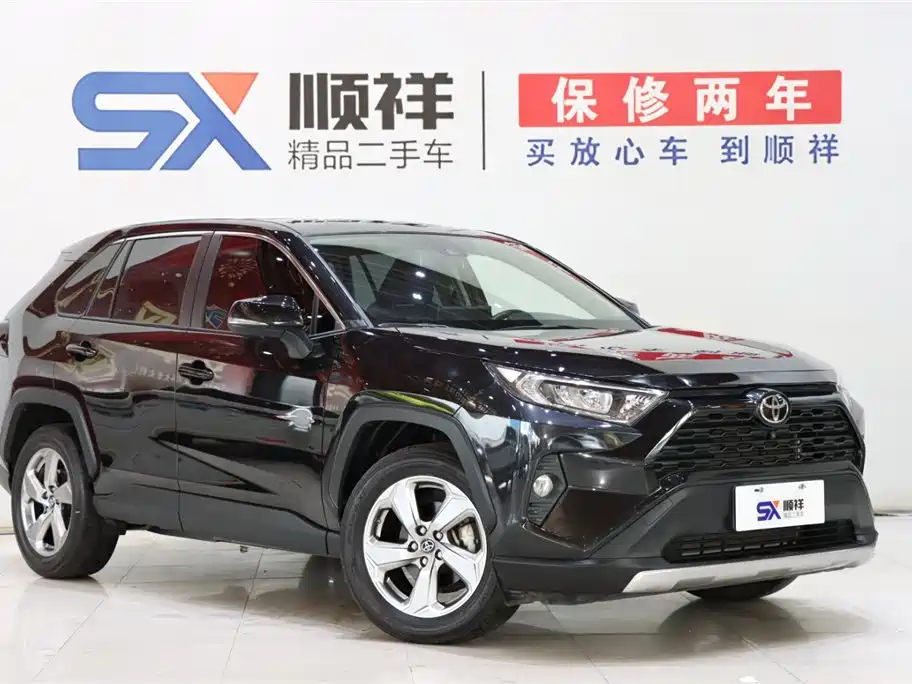Toyota RAV4 — фото 3