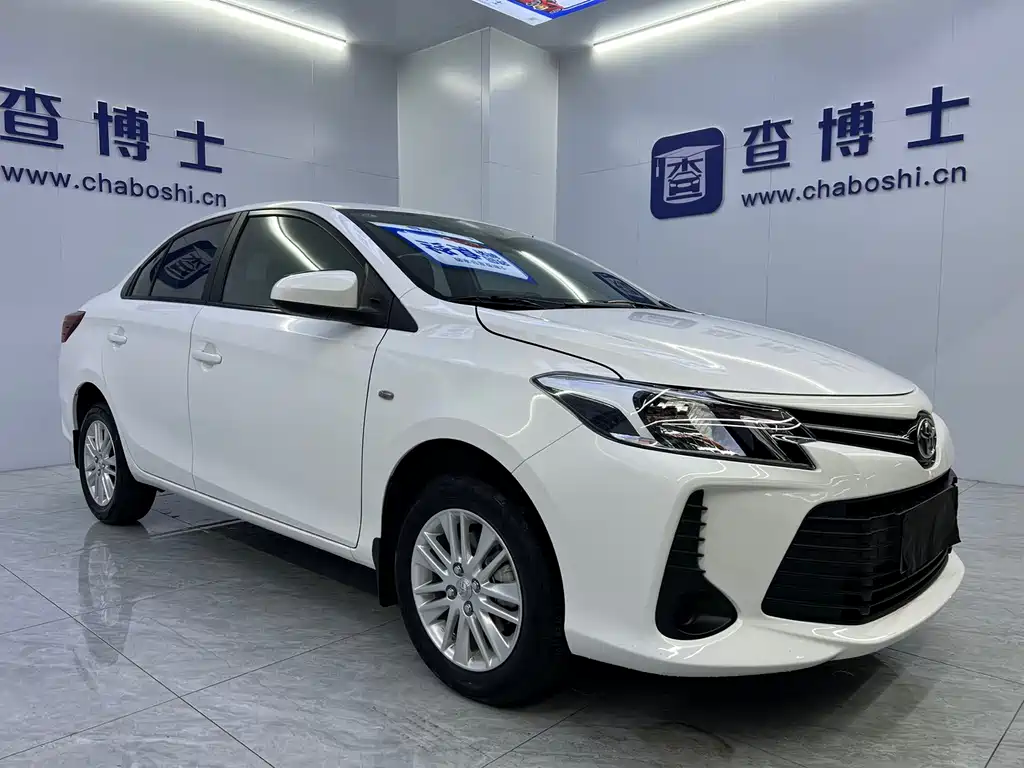 Toyota Vios — фото 3
