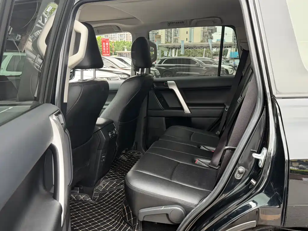 Toyota Prado (Import) — фото 6