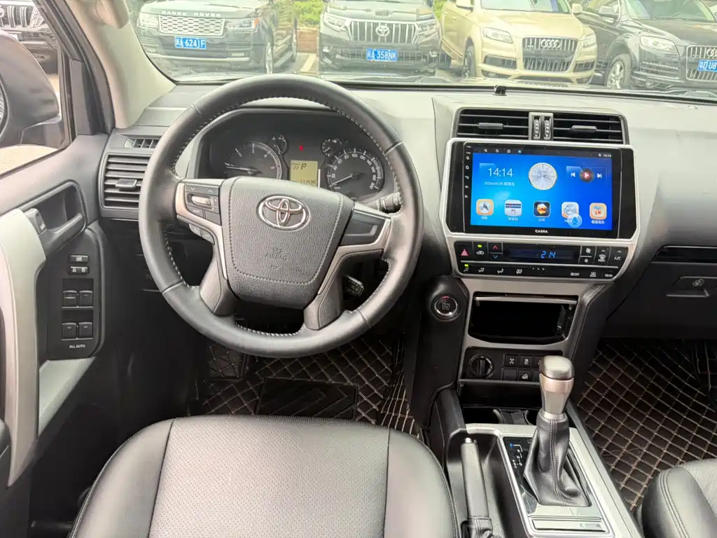 Toyota Prado (Import) — фото 10