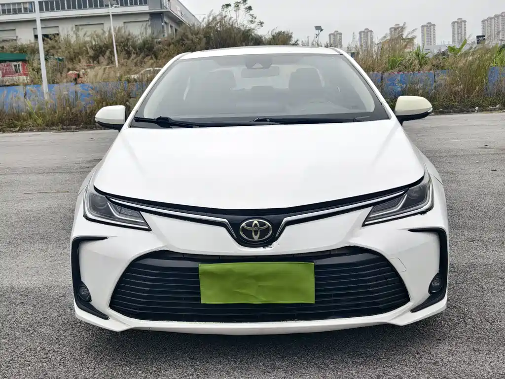Toyota Corolla — фото 2
