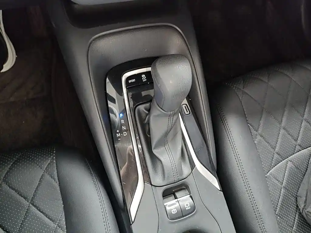 Toyota Allion — фото 10