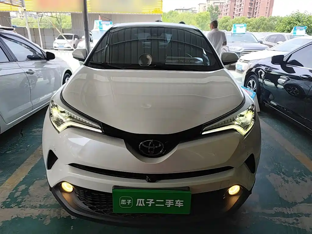 Toyota C-HR — фото 3