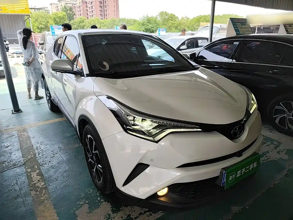 Toyota C-HR — фото 4