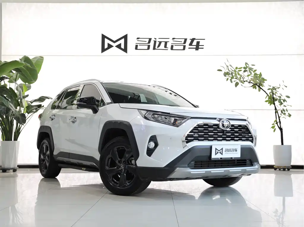 Toyota RAV4 — фото 3