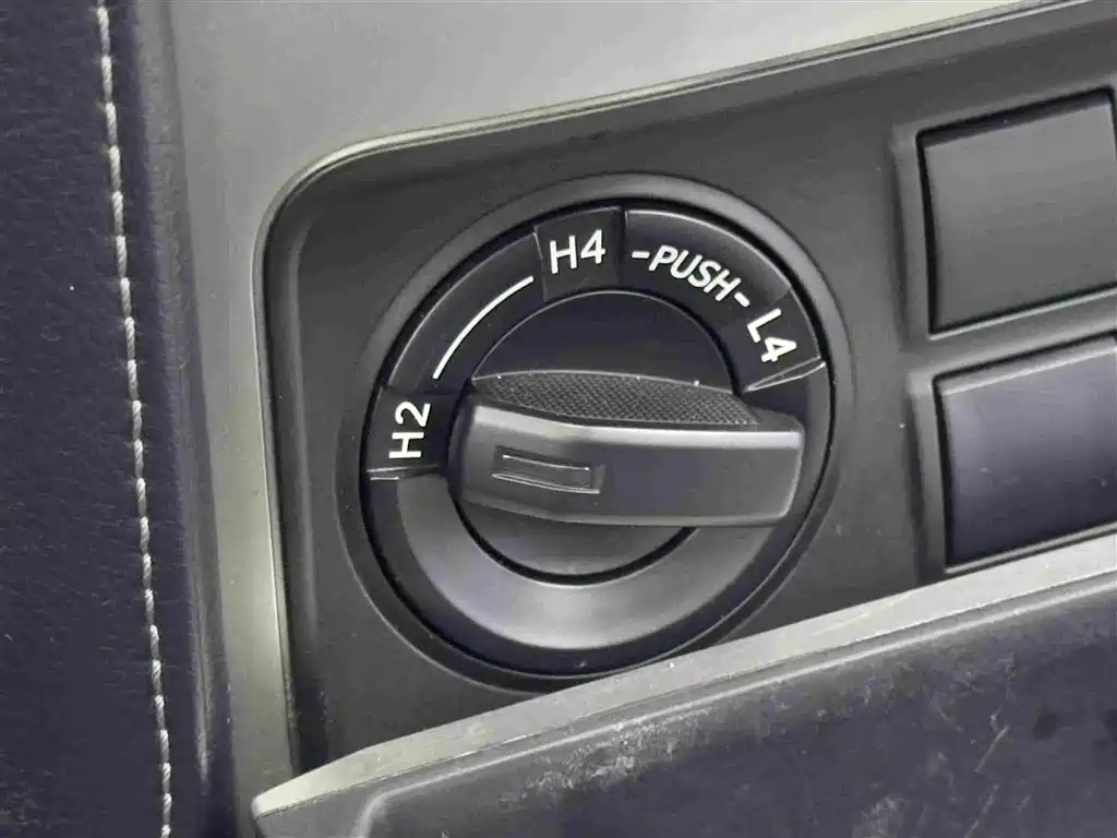 Toyota Prado — фото 17