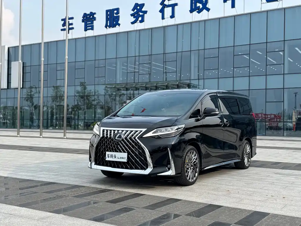 Toyota Vellfire — фото 3