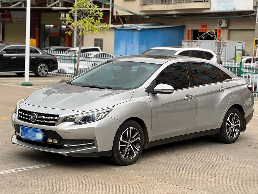 Venucia D60