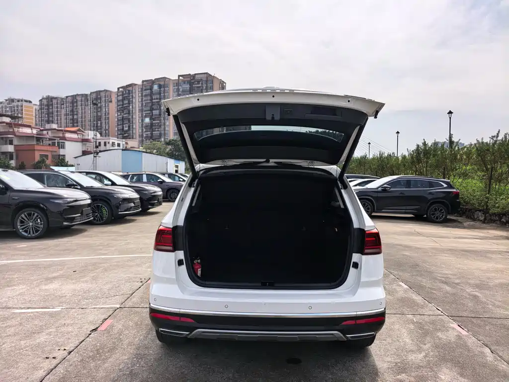 Volkswagen Tharu — фото 20