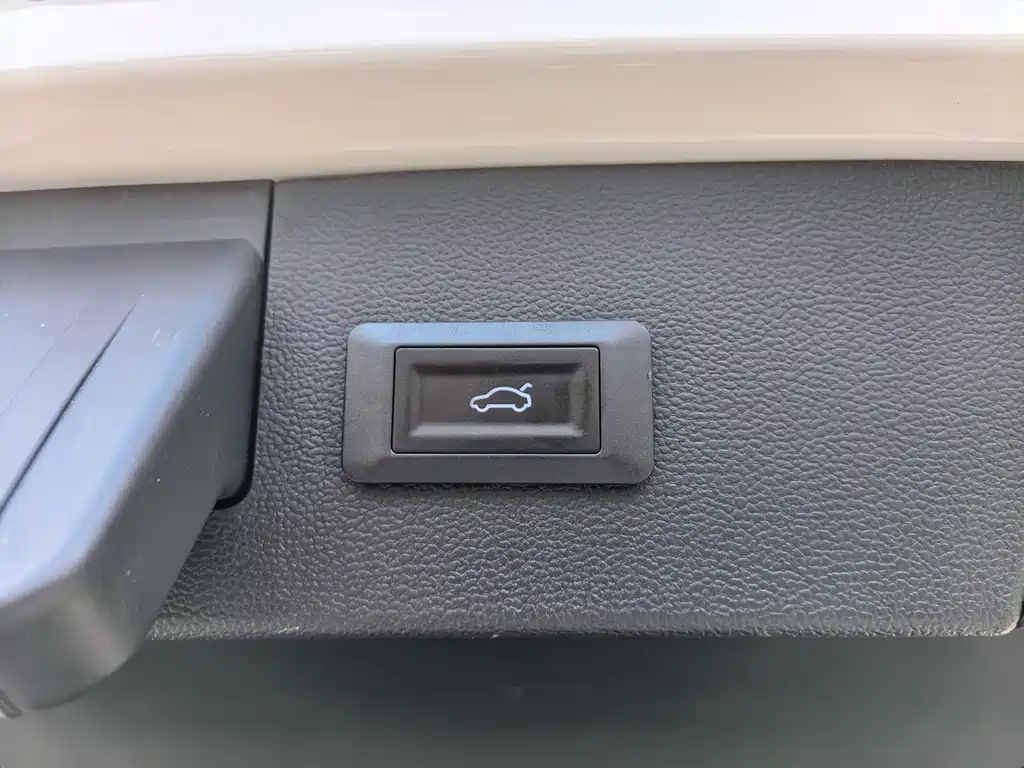 Volkswagen Tharu — фото 21