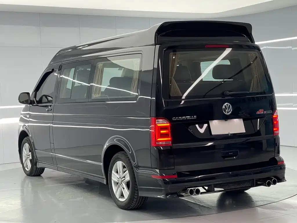 Volkswagen Caravelle — фото 6
