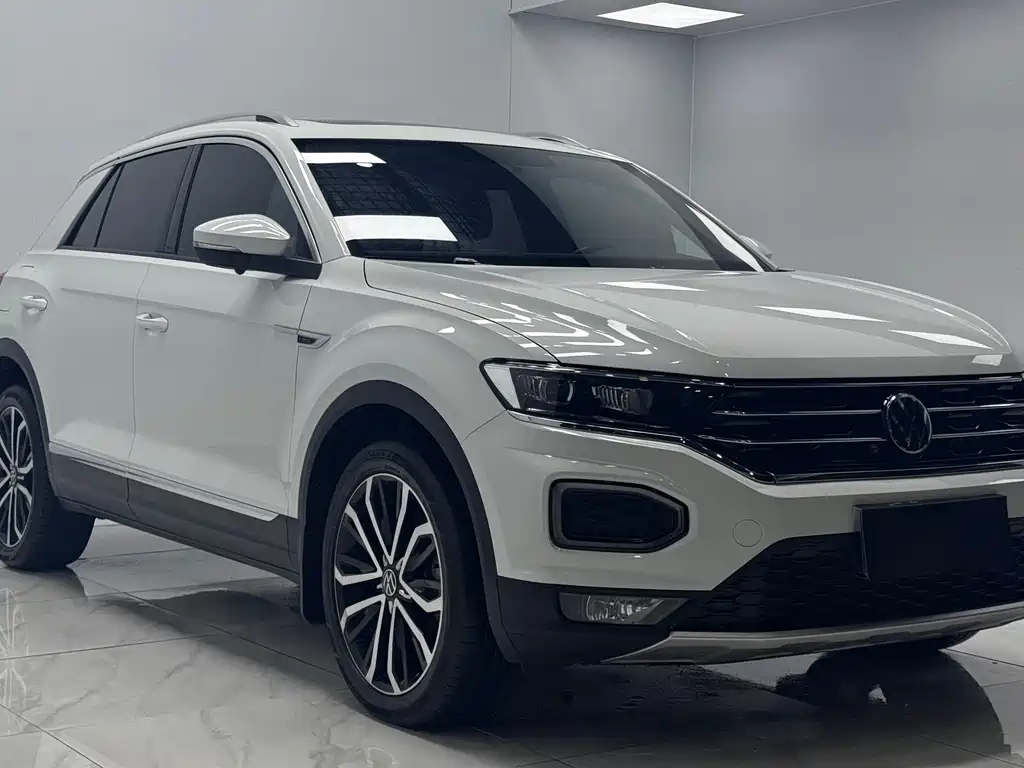 Volkswagen T-Roc — фото 3