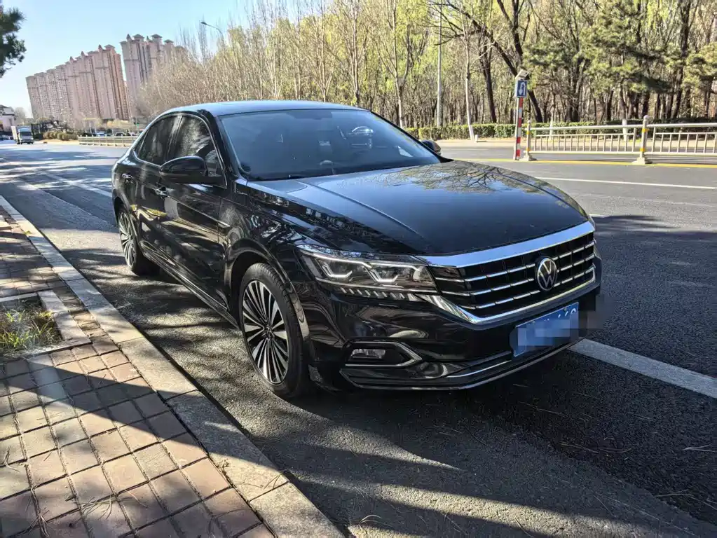 Volkswagen Passat — фото 3