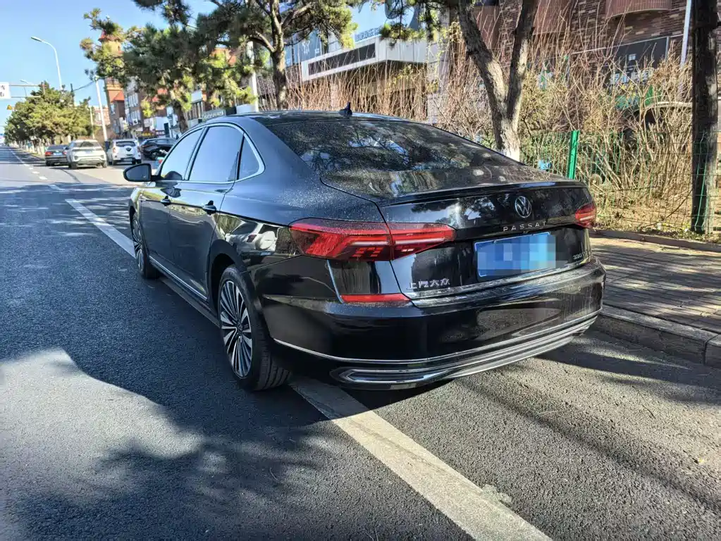 Volkswagen Passat — фото 4