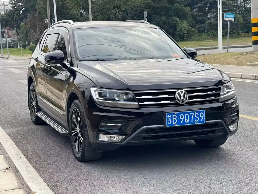 Volkswagen Tiguan L — фото 3