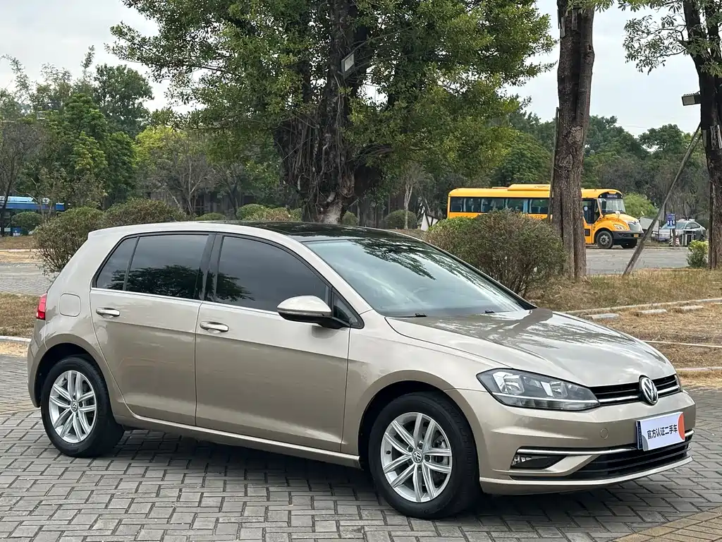Volkswagen Golf — фото 3