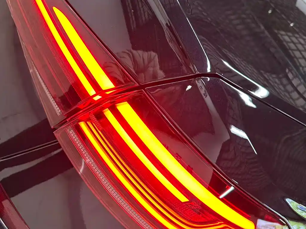 Volkswagen Passat — фото 13