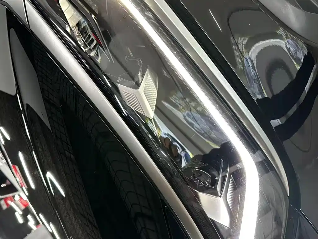 Volkswagen Passat — фото 14