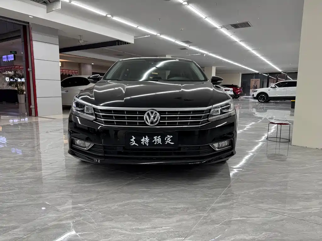 Volkswagen Passat — фото 2