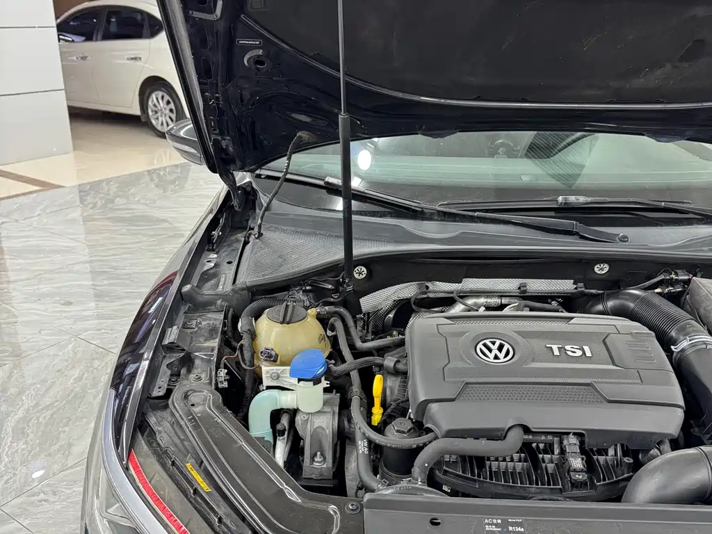 Volkswagen Passat — фото 14