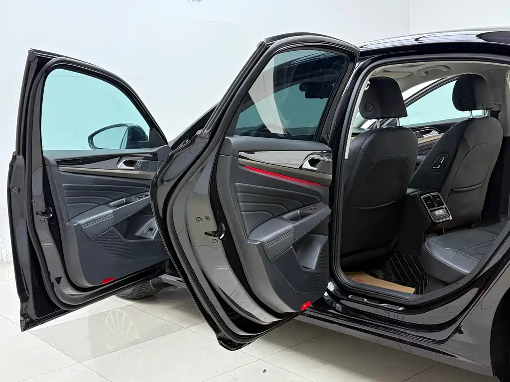 Volkswagen Passat — фото 3