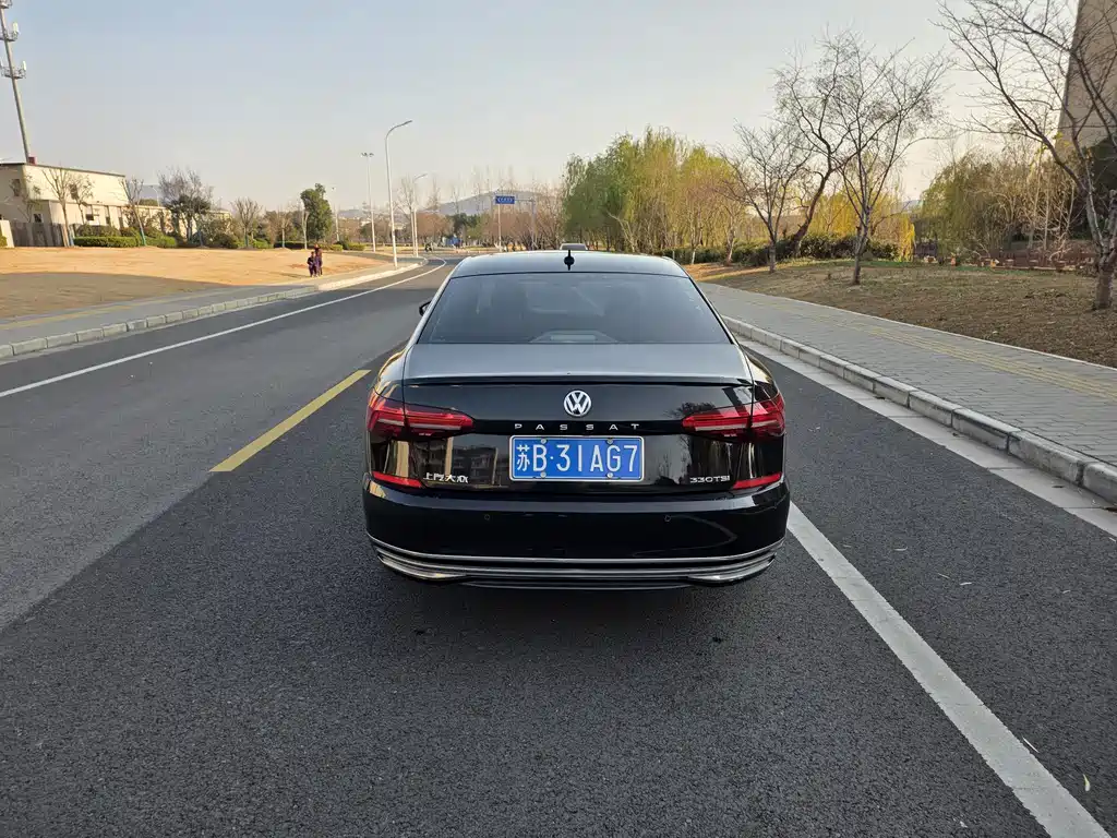 Volkswagen Passat — фото 4