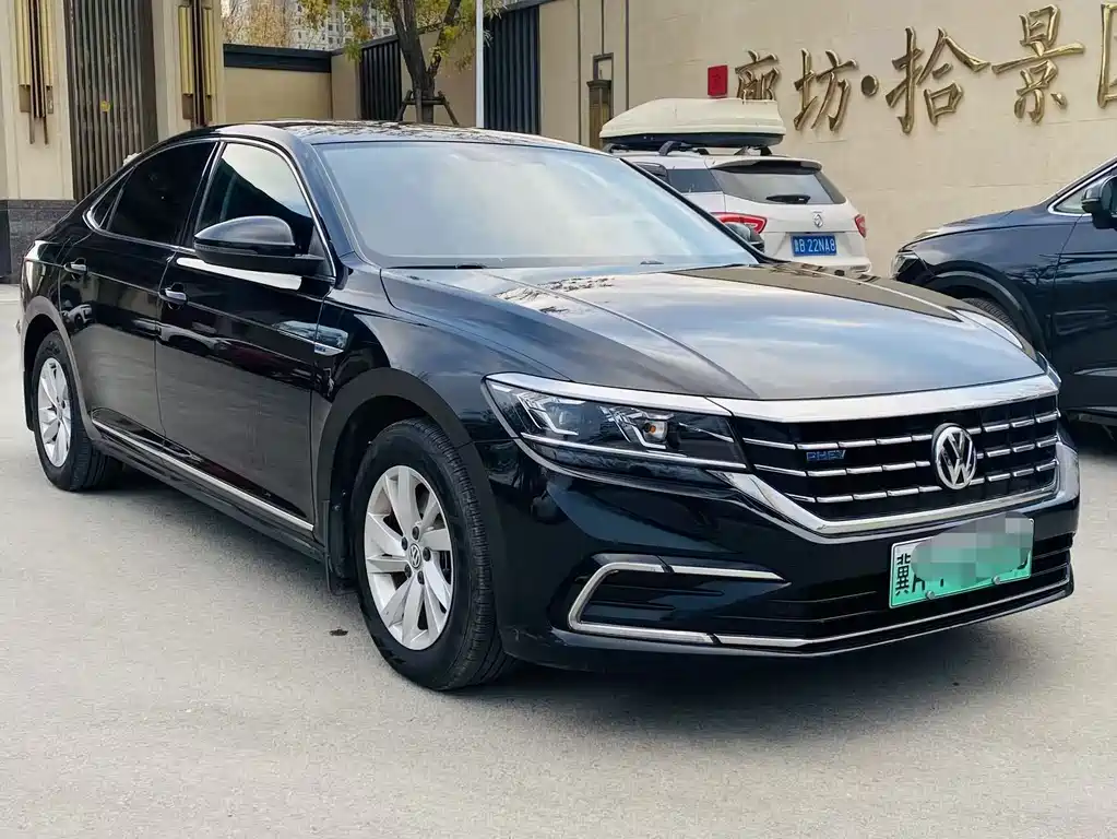 Volkswagen Passat New Energy — фото 2