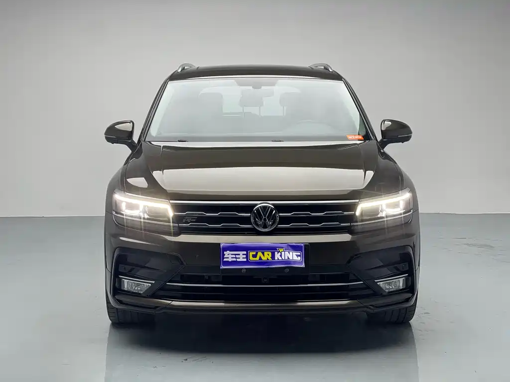 Volkswagen Tiguan L — фото 2