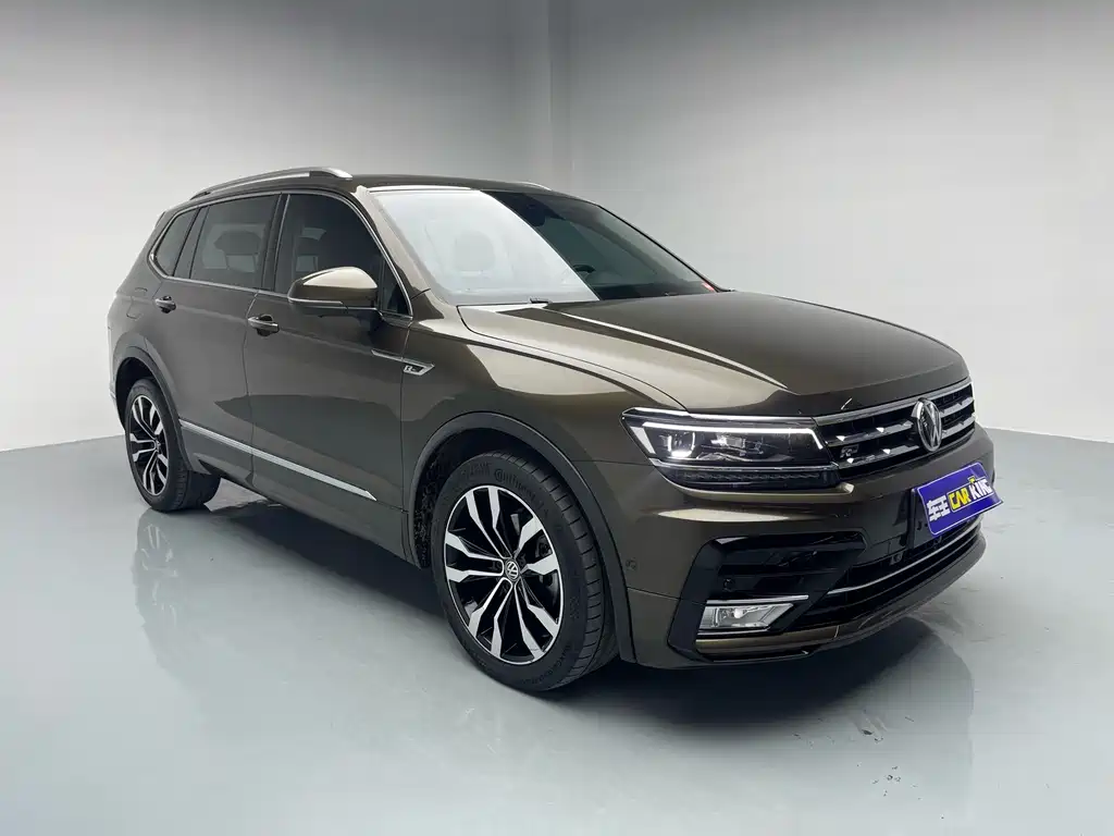 Volkswagen Tiguan L — фото 3
