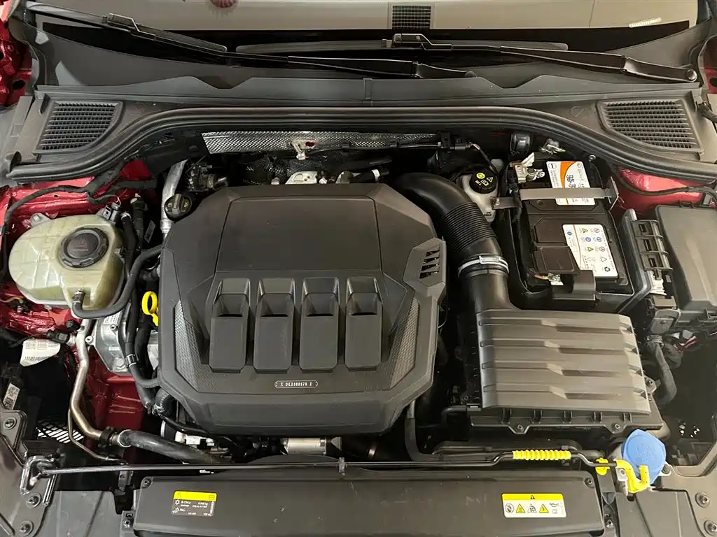 Volkswagen Golf GTI — фото 35